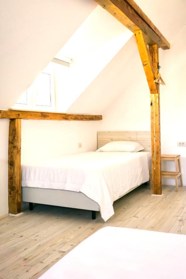 Bread&Breakfast Hostel Bucharest Luaran gambar