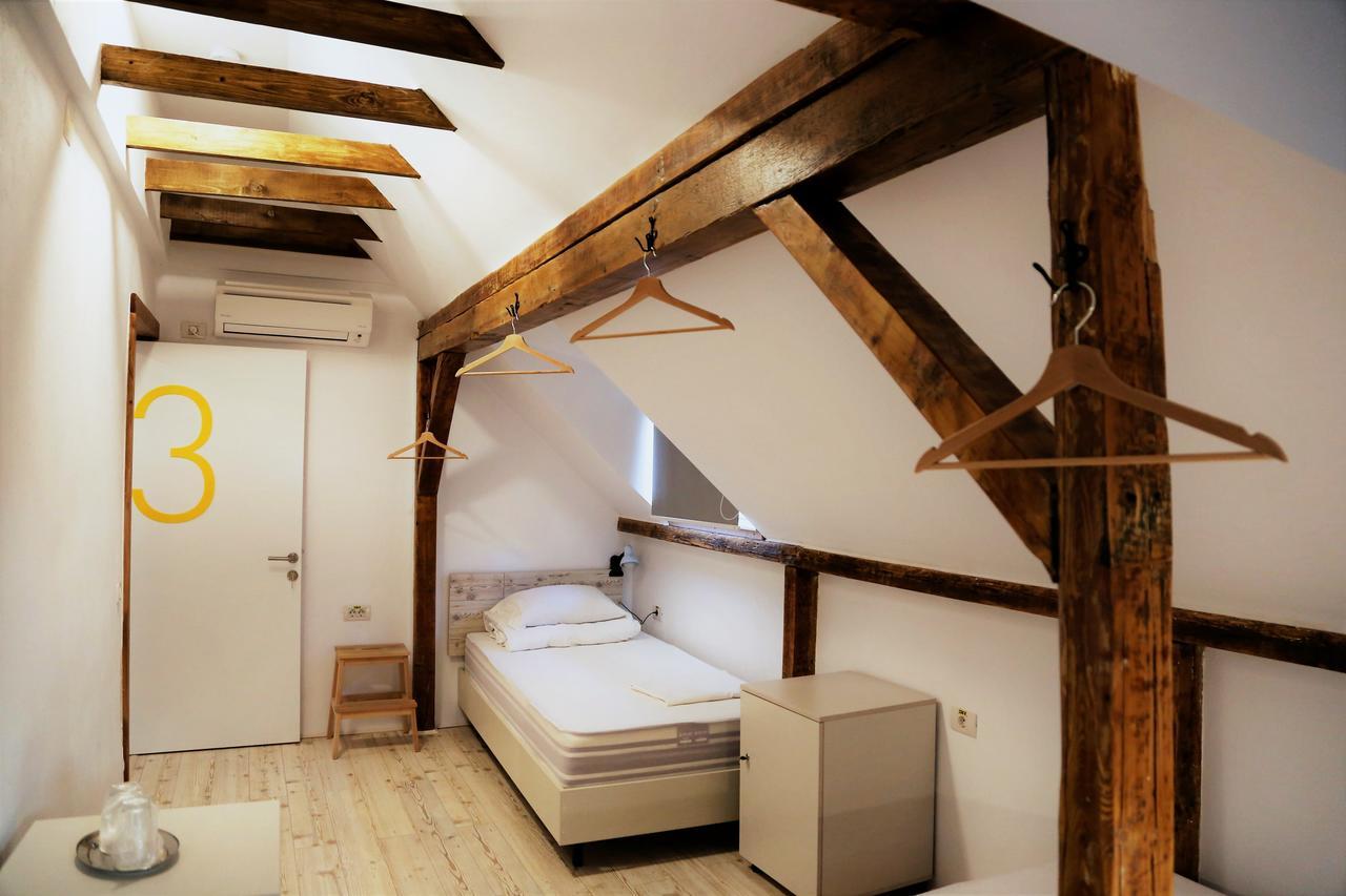 Bread&Breakfast Hostel Bucharest Luaran gambar